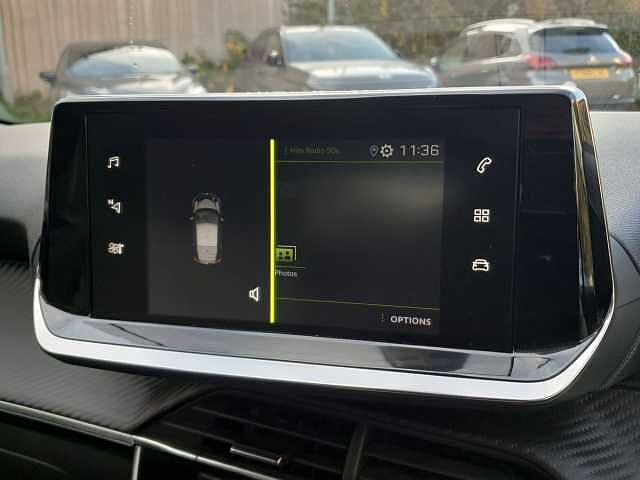 Peugeot 208 1.2 PureTech 100 Allure 5dr Black