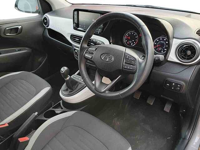 Hyundai i10 1.0 MPi Premium 5dr