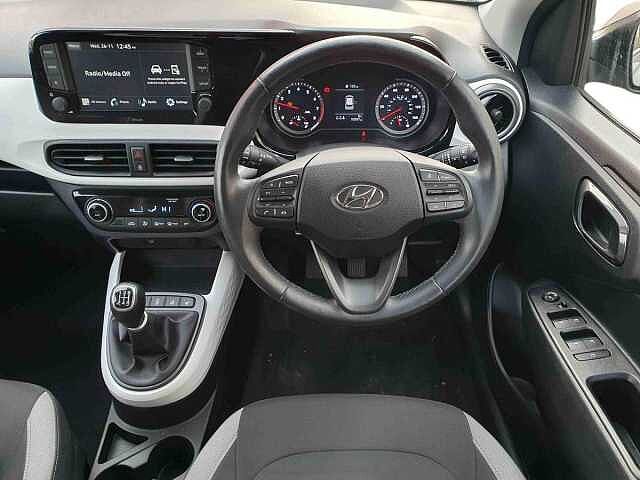 Hyundai i10 1.0 MPi Premium 5dr