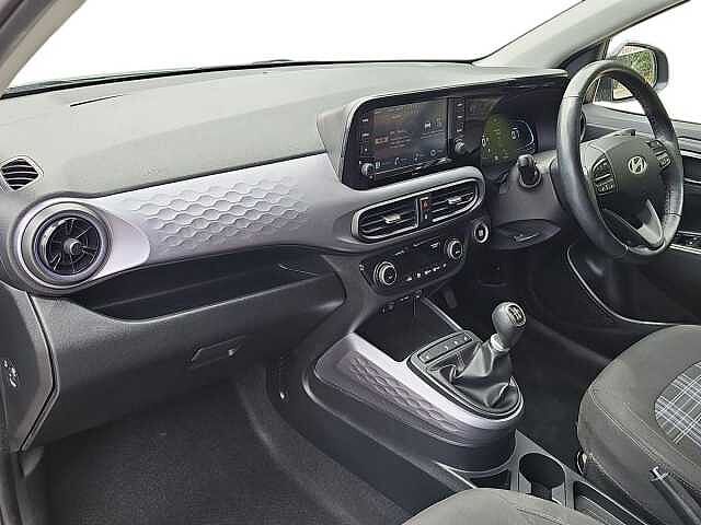 Hyundai i10 1.0 MPi Premium 5dr