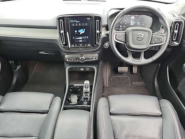 Volvo XC40 1.5 T5 Recharge PHEV Inscription Pro 5dr Auto White