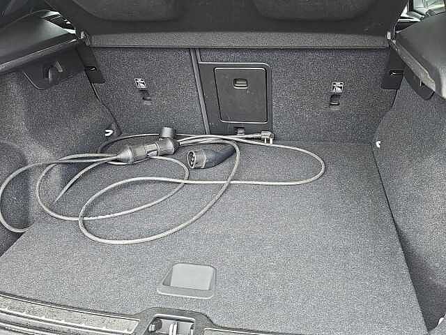 Volvo XC40 1.5 T5 Recharge PHEV Inscription Pro 5dr Auto White