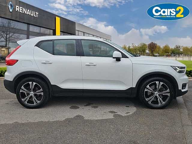 Volvo XC40 1.5 T5 Recharge PHEV Inscription Pro 5dr Auto White